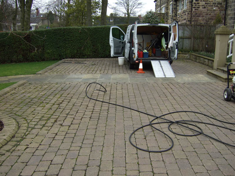 Leeds driveway cleaning